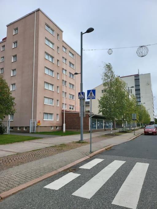 20 - Nice Apartment In Kemi City Centre, Free Parking! Buitenkant foto